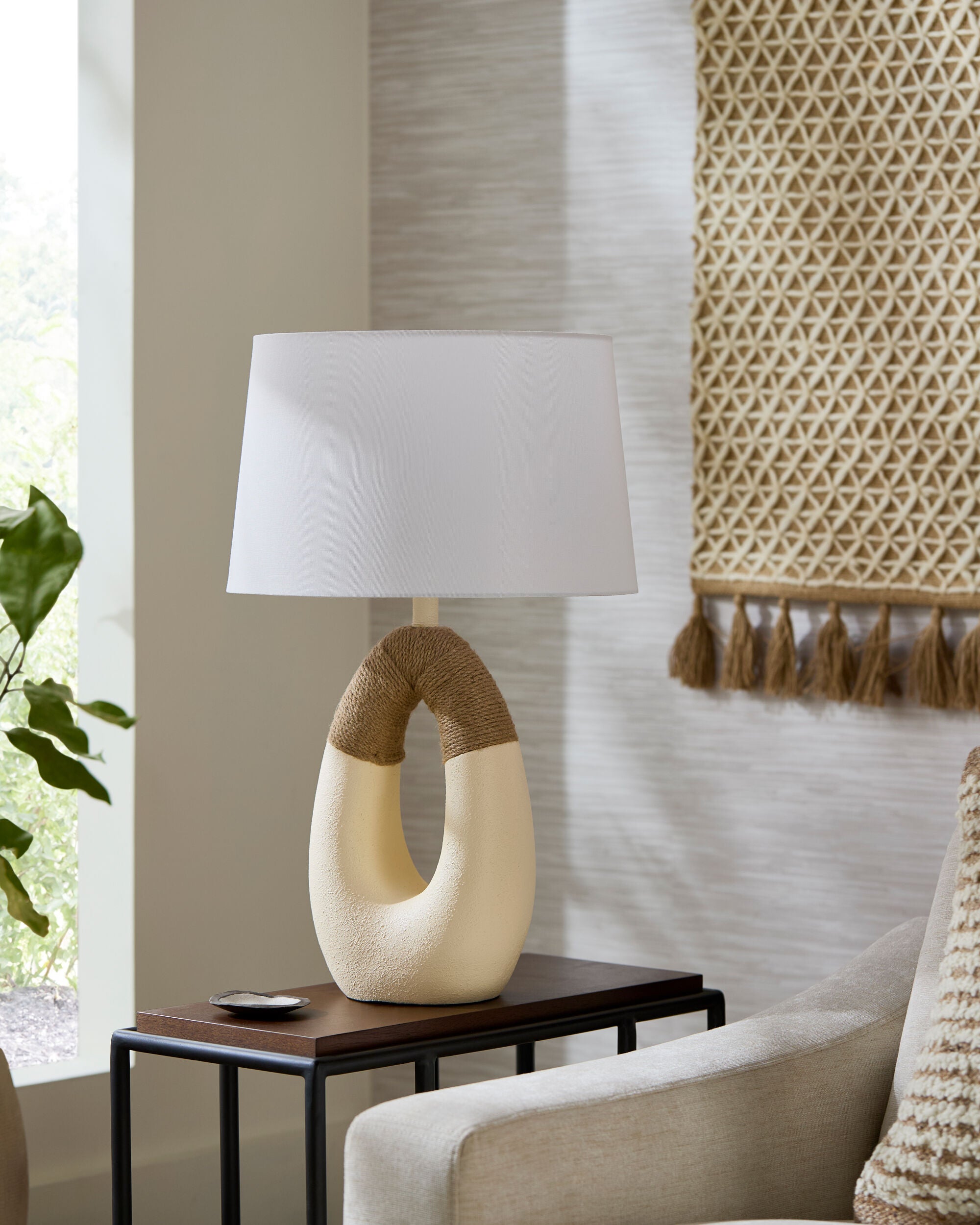 Sokade Accent Table Lamp