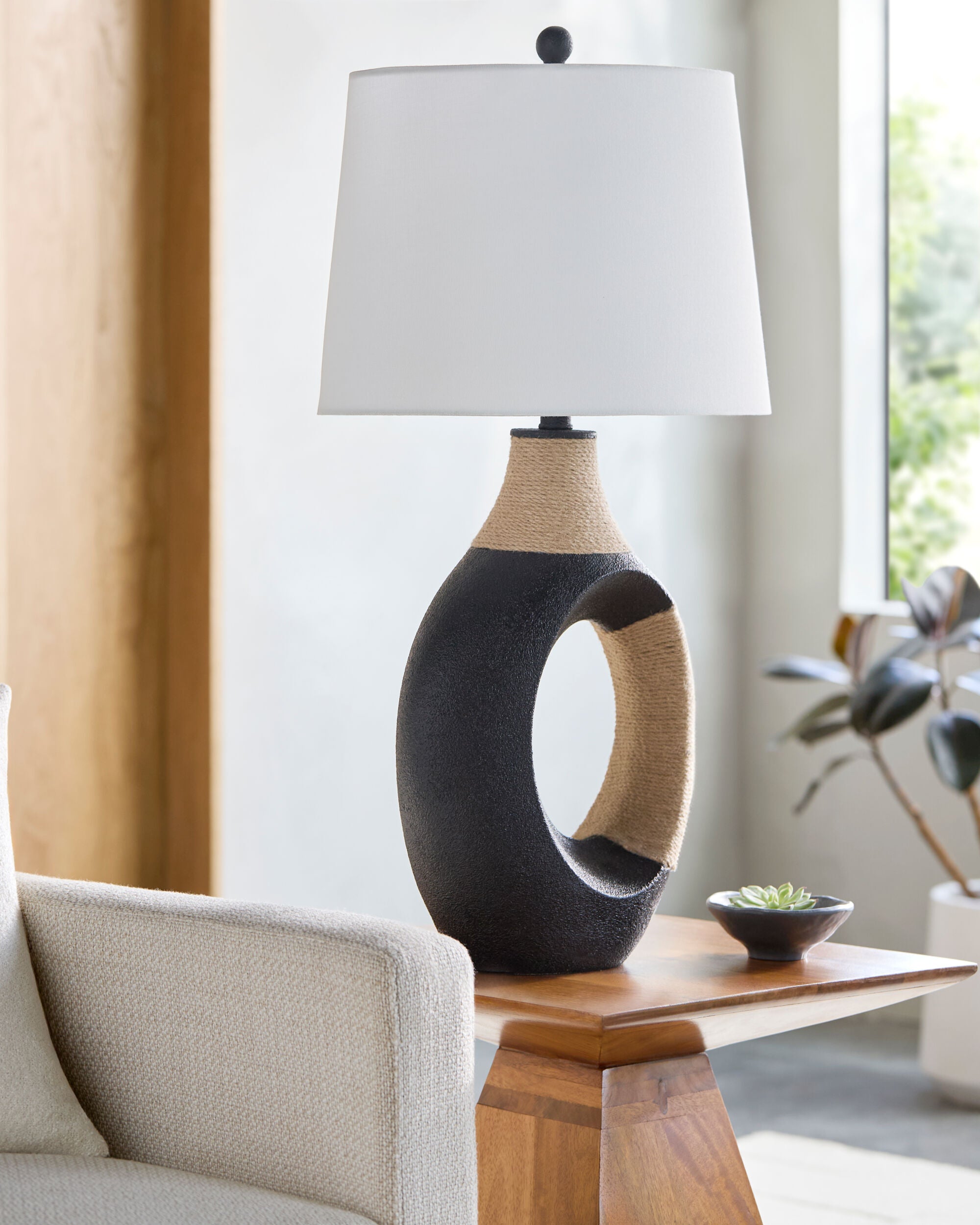 Taiyan Accent Table Lamp