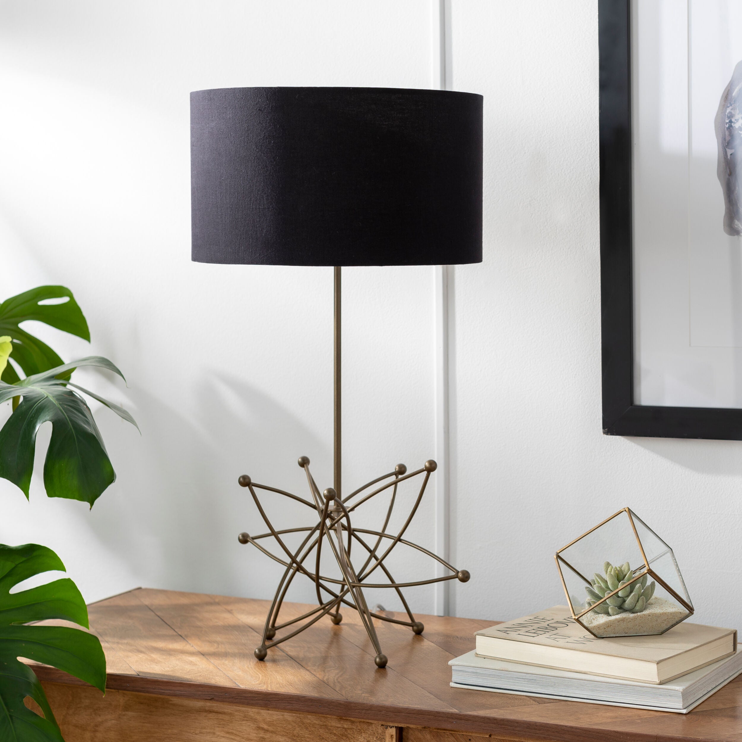 Bud Accent Table Lamp