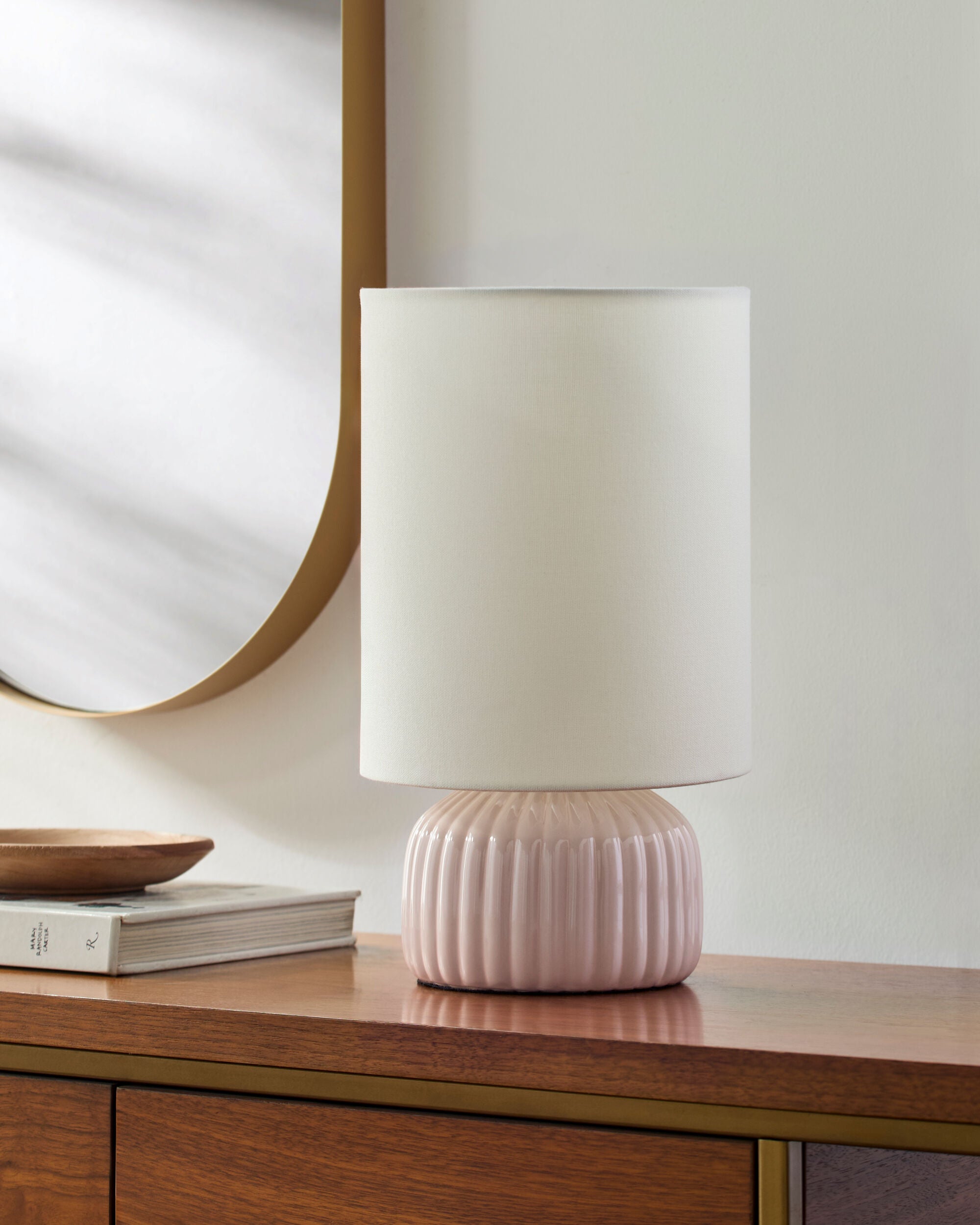 Vadso Accent Table Lamp