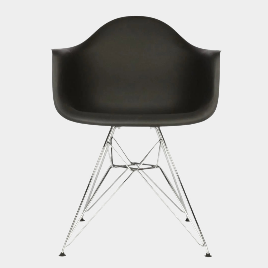 Fauteuil en plastique moulé Eames - Pieds chromés